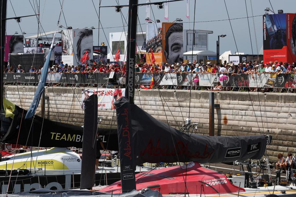 Fans crowd for a glimpse of the race fleet - Volvo Ocean Race - Lisbon In Port Race - Ashore © Eugenia Bakunova http://www.mainsail.ru